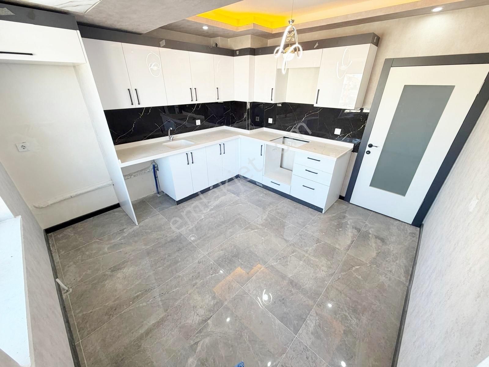 Yuvam'dan Yetkili Ultra Lüx Acill Satılık 4+1 Fırsat Dairesi - Görsel 12