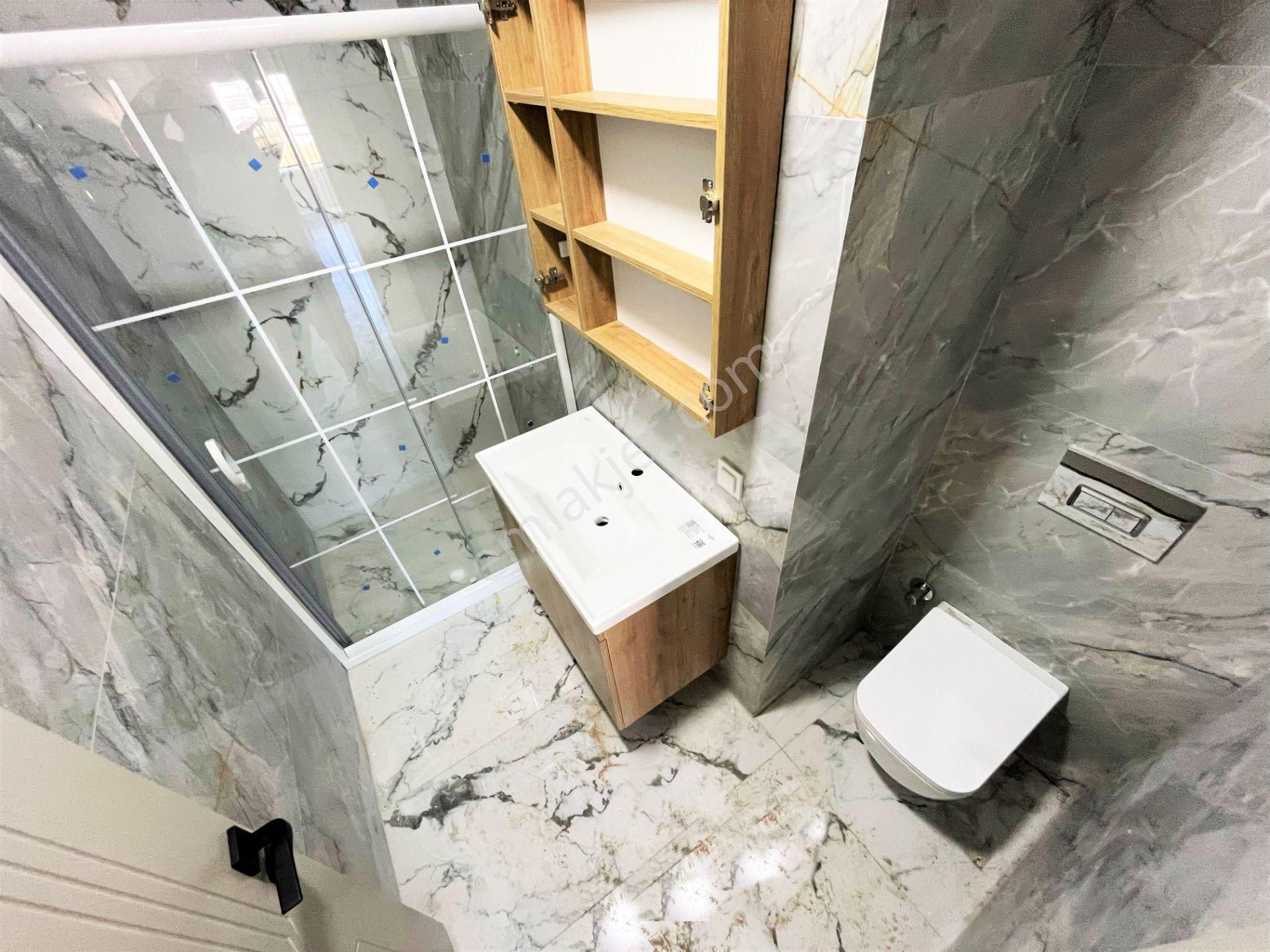 Aygülden Edremit Hamidiye'de Sıfır Ayrı Mutfak Ebeveyn Banyolu Teraslı Otoparklı 3+1 Satılık Dubleks - Görsel 20