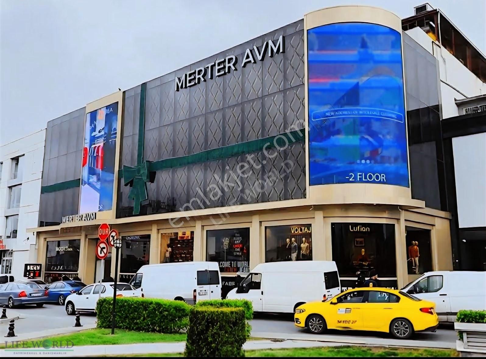 Mehmet Nesih Özmen Mah. Merter Avm Devren Kiralık Mağaza.. - Görsel 2