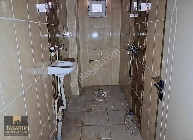 Alsancak Mahallesi Cadde Üzeri Kurumsal'a Kiralık Dükkan - Görsel 26