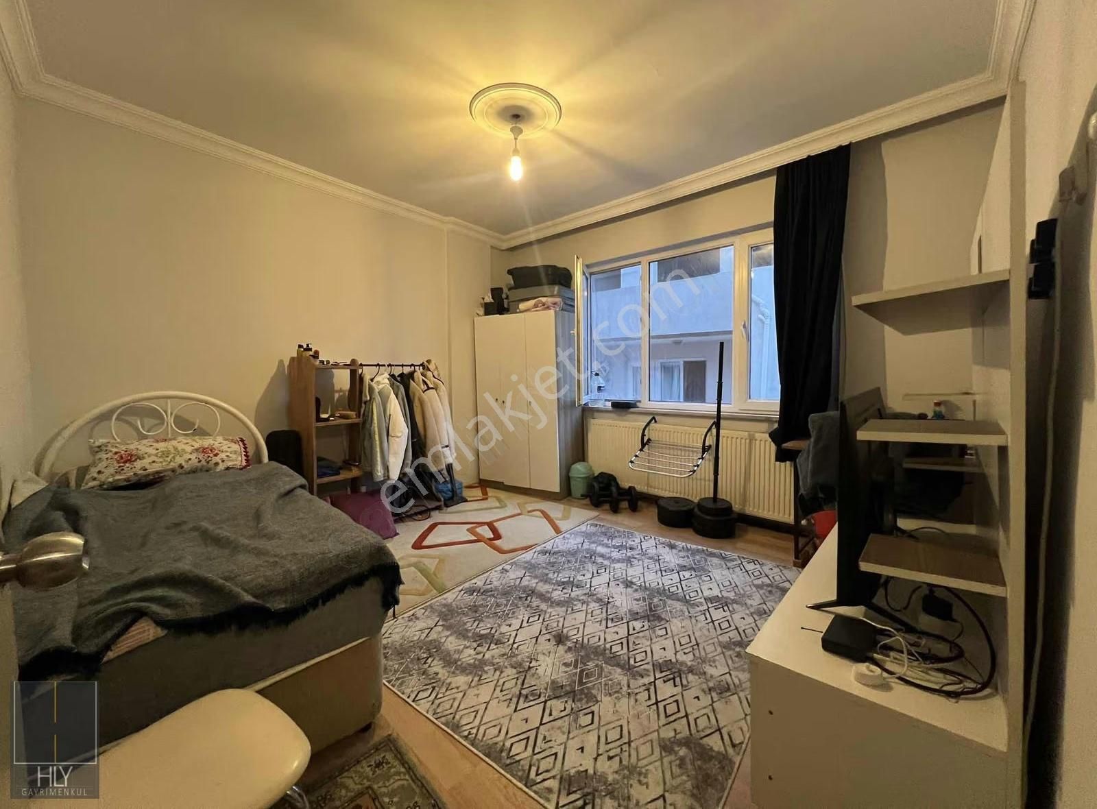 Hly Gayrimenkulden Kasaplar Mah.de Eşyalı 1+1 Satılık Daire