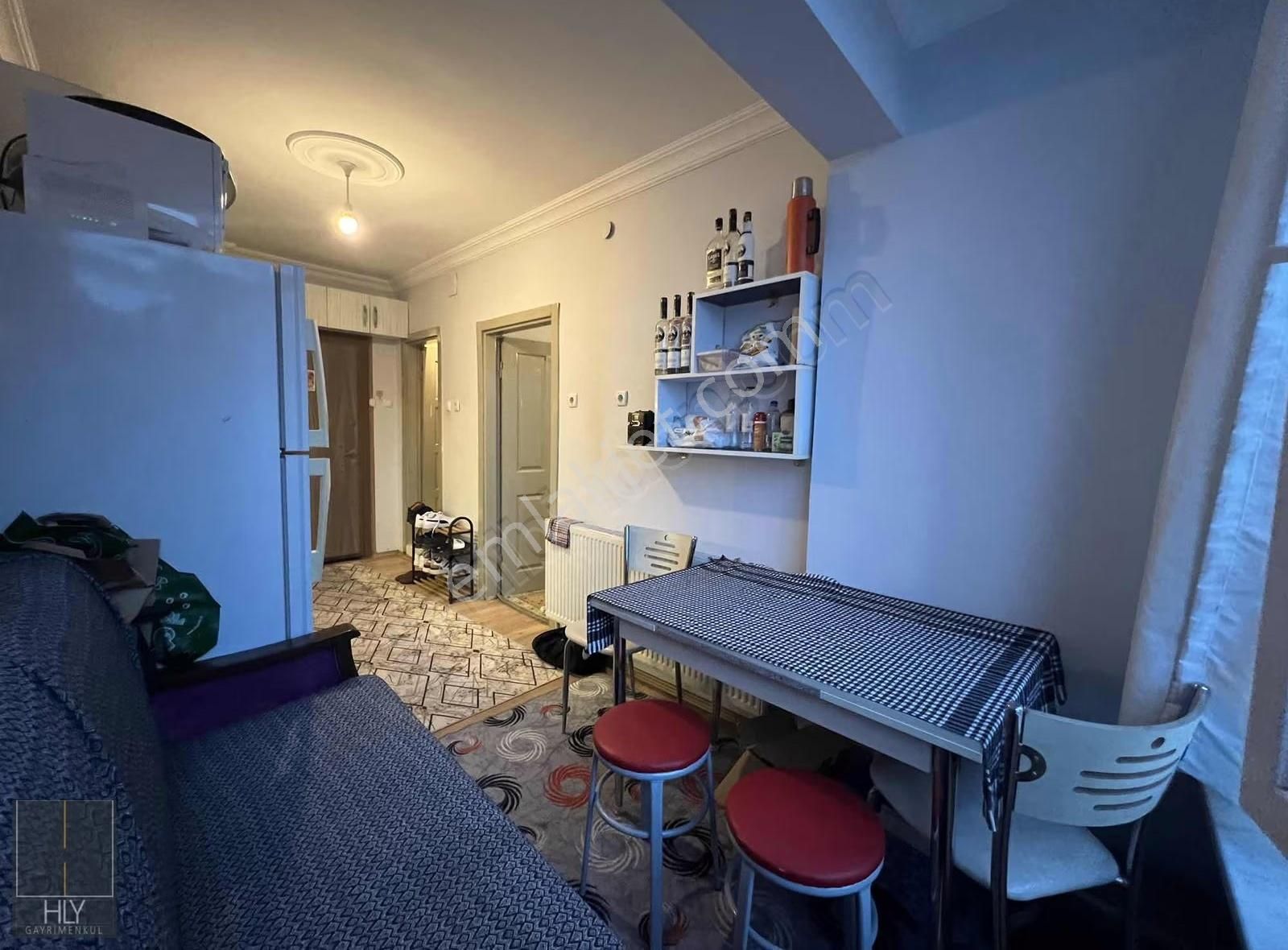 Hly Gayrimenkulden Kasaplar Mah.de Eşyalı 1+1 Satılık Daire - Görsel 5