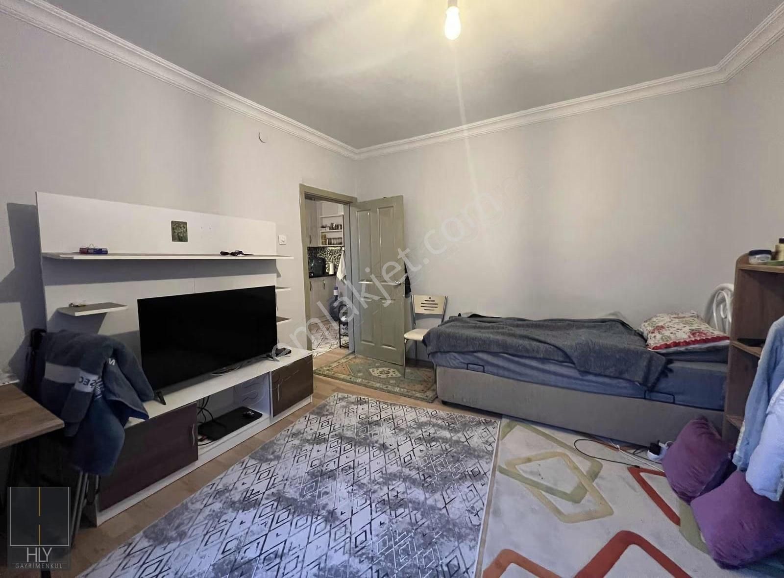 Hly Gayrimenkulden Kasaplar Mah.de Eşyalı 1+1 Satılık Daire - Görsel 2