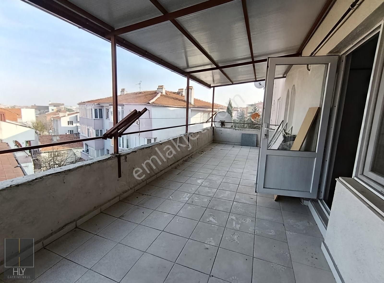 Hly Gayrimenkul'den Kasaplar Mah. Soma Caddesi Kiralık 2+1 Daire - Görsel 17