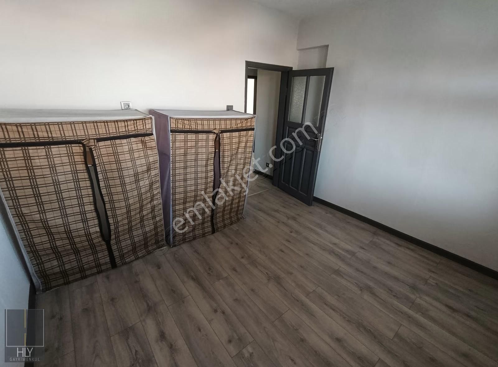 Hly Gayrimenkul'den Kasaplar Mah. Soma Caddesi Kiralık 2+1 Daire - Görsel 18