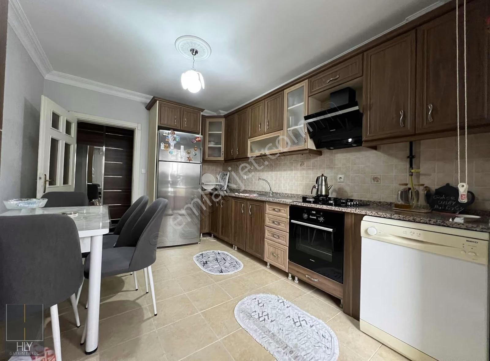 Hly Gayrimenkulden B.evler Mahallesinde Arakat 3+1 Satılık Daire - Görsel 26