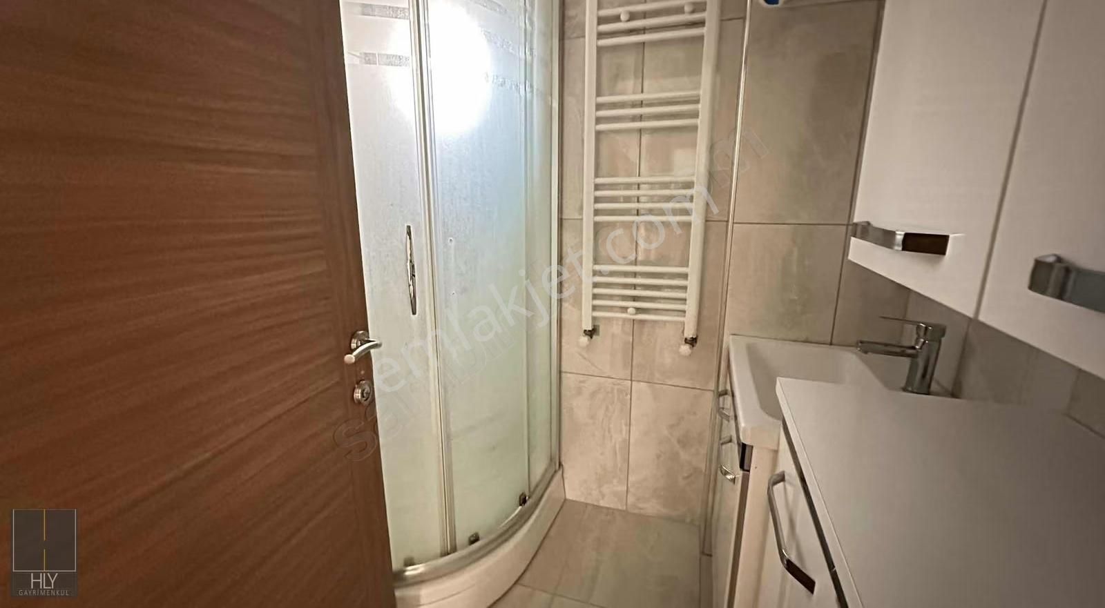 Hly Gayrimenkulden Plevne Mahallesin De Kiralık 2+1 Daire - Görsel 3