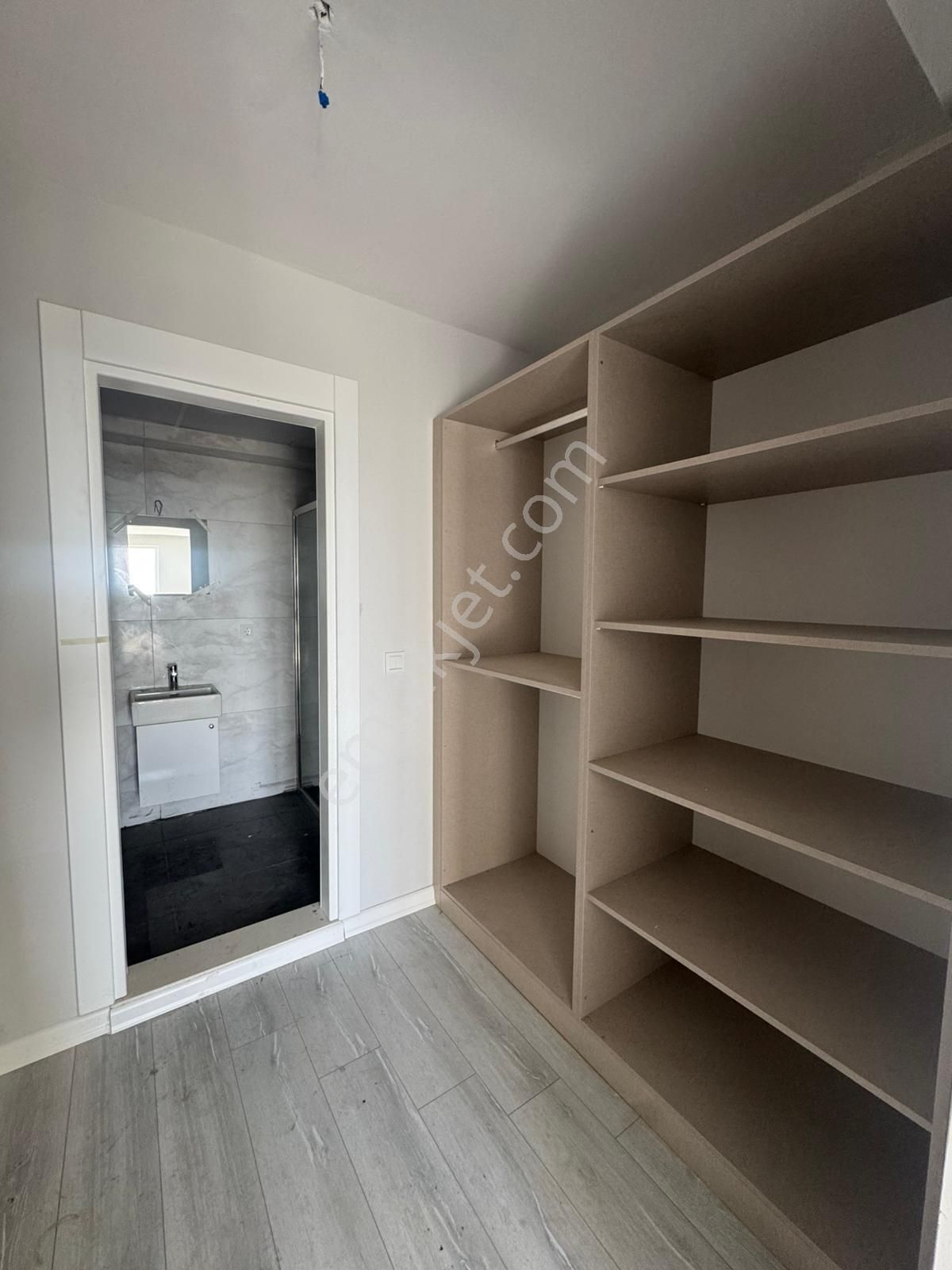 Akçalarda Göl Manzaralı Sıfır Geniş 3+1 Daire - Görsel 21