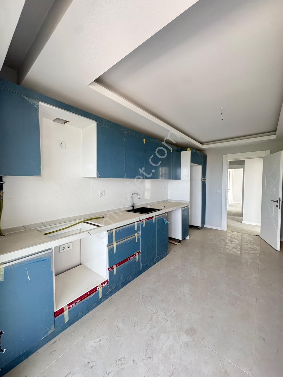 Akçalarda Göl Manzaralı Sıfır Geniş 3+1 Daire - Görsel 35