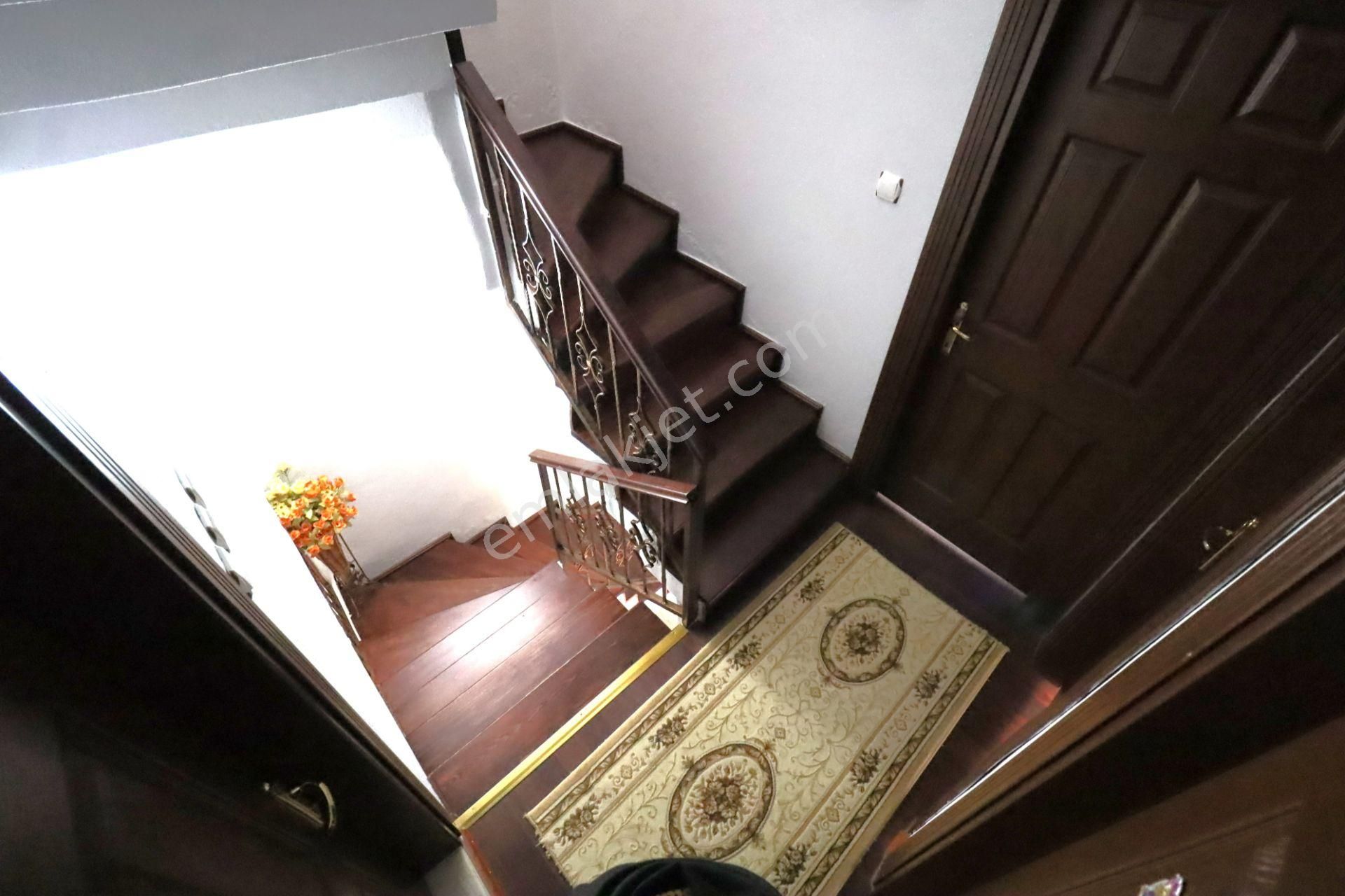 👉aygül'den Edremit Hamidiye'de Ön Cephe Ayrı Mutfak Doğalgazlı Otoparklı 4+1 Satılık Müstakil Villa - Görsel 28