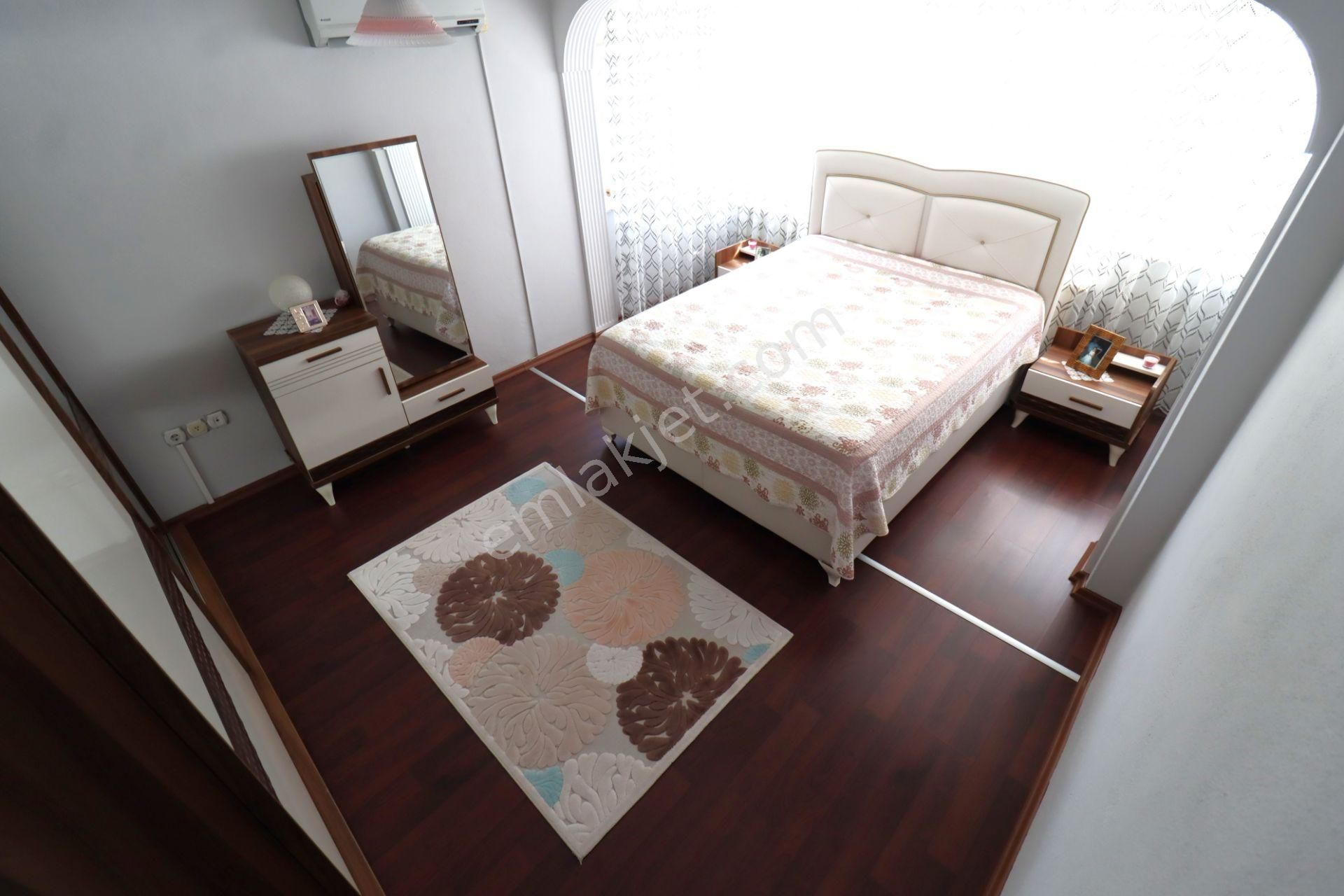 👉aygül'den Edremit Hamidiye'de Ön Cephe Ayrı Mutfak Doğalgazlı Otoparklı 4+1 Satılık Müstakil Villa - Görsel 13