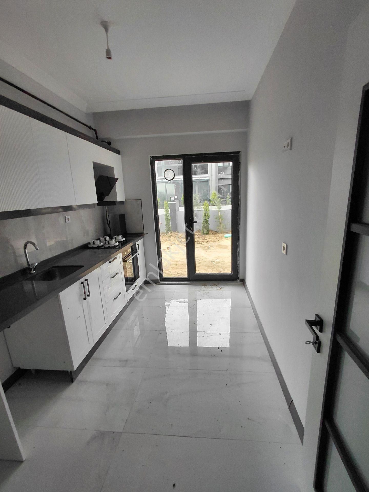 Hürriyet Mahalleisnde Satılık 2+1 Daire - Görsel 22