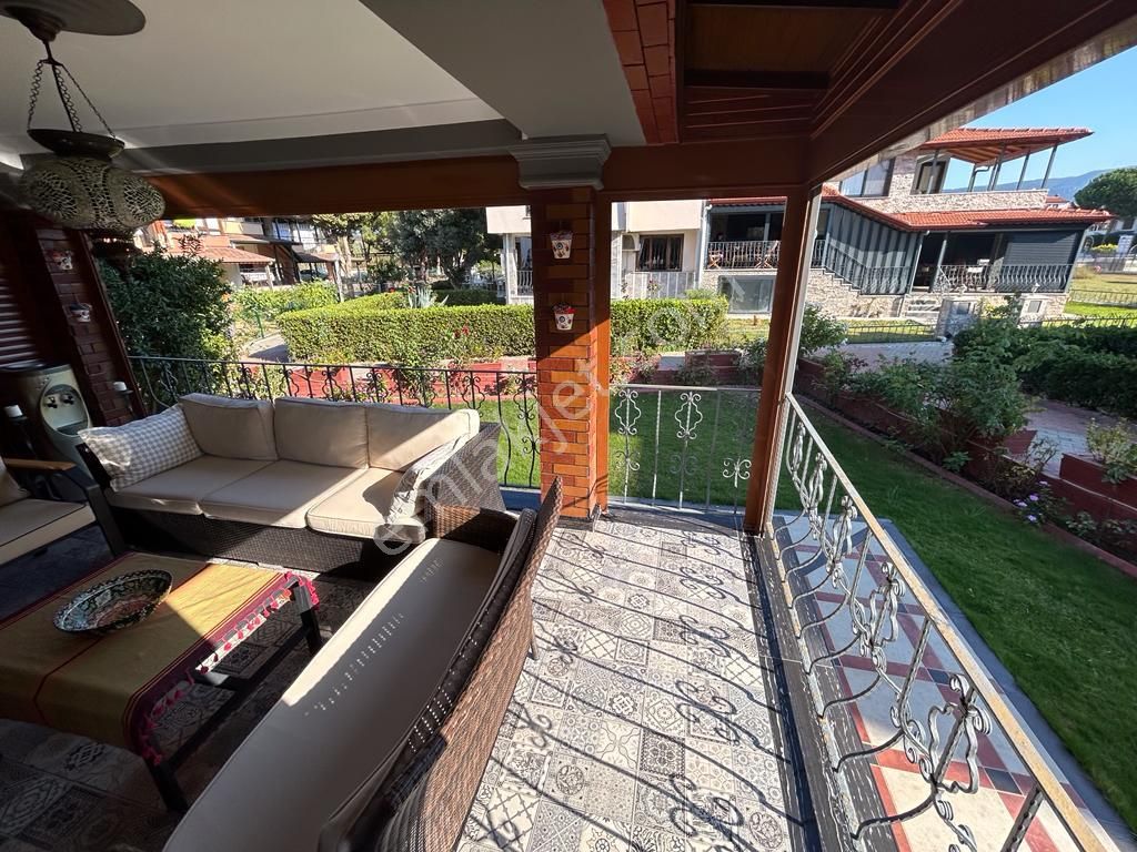 Kuşadası Davutlar Da Denize Yakın 5+1 Satılık Villa - Görsel 26