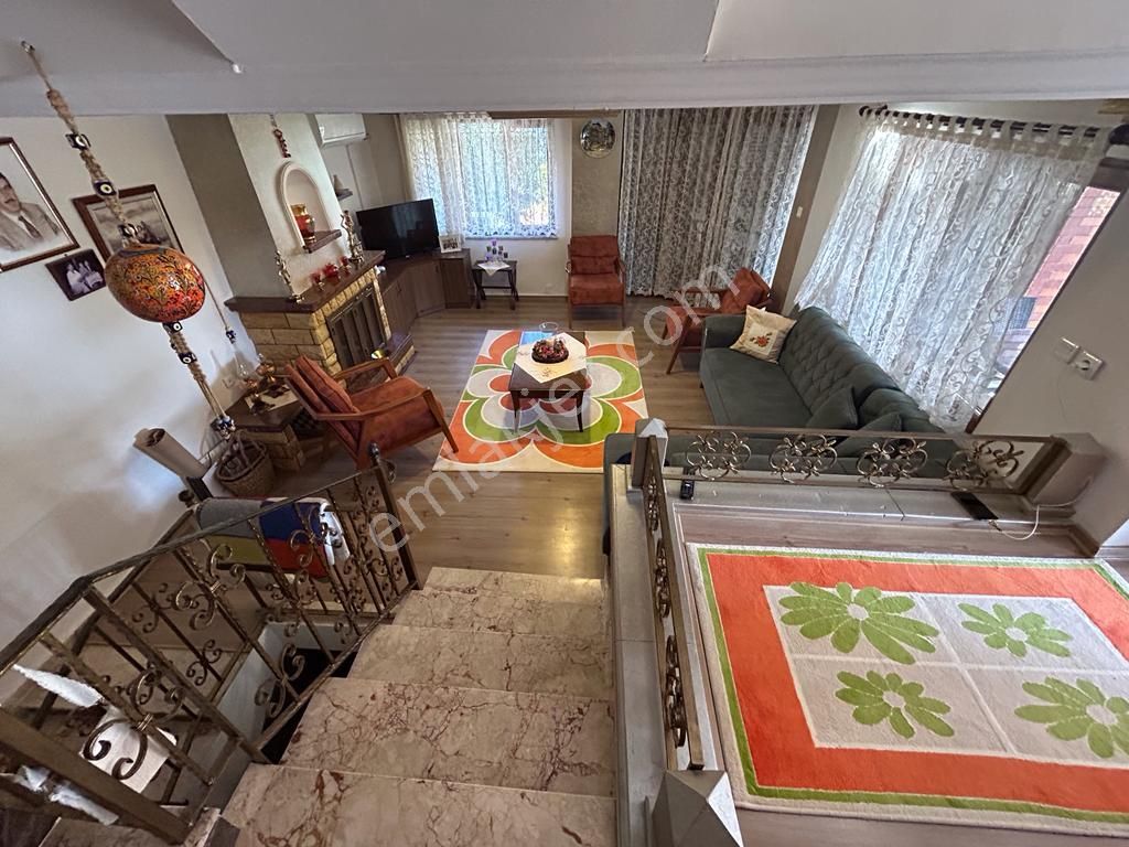 Kuşadası Davutlar Da Denize Yakın 5+1 Satılık Villa - Görsel 6