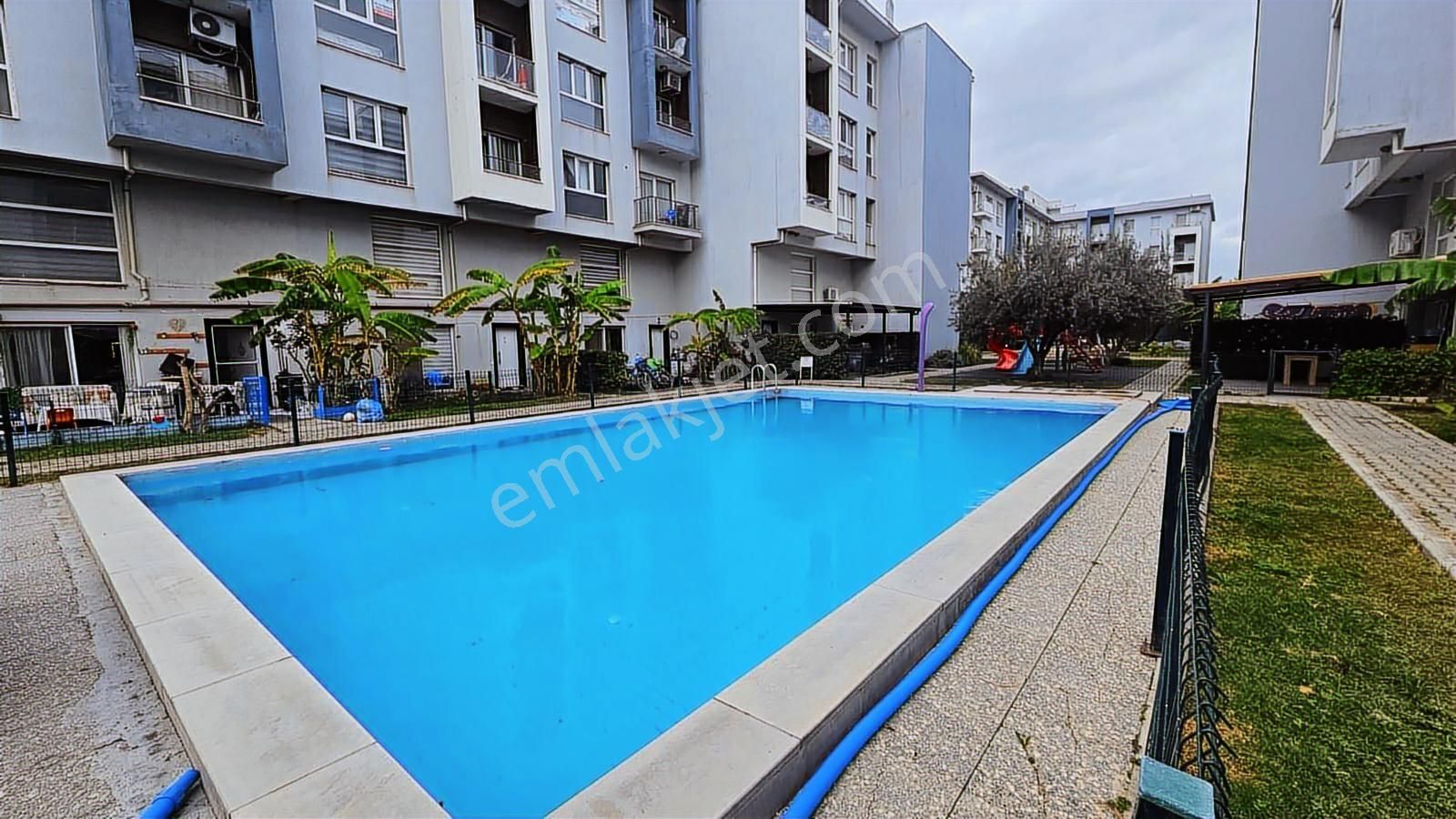 Studio City 1. Etap'ta Bahçe Katı Eşyalı Kiralık 2+1 Daire