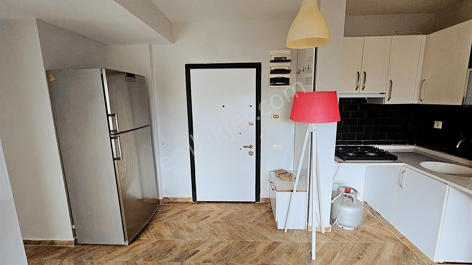 Studio City 1. Etap'ta Bahçe Katı Eşyalı Kiralık 2+1 Daire - Görsel 6