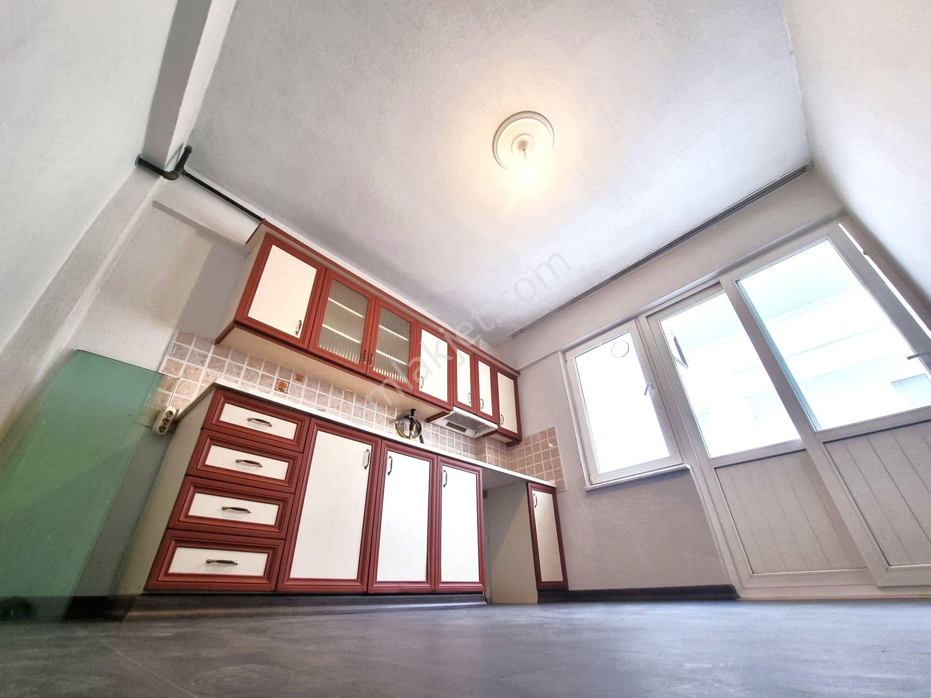 💥akçay Merkez'de Aygül'den 💥ön Cephe Ayrı Mutfak Doğalgaz Kombili Geniş Balkonlu 2+1 Satılık Daire