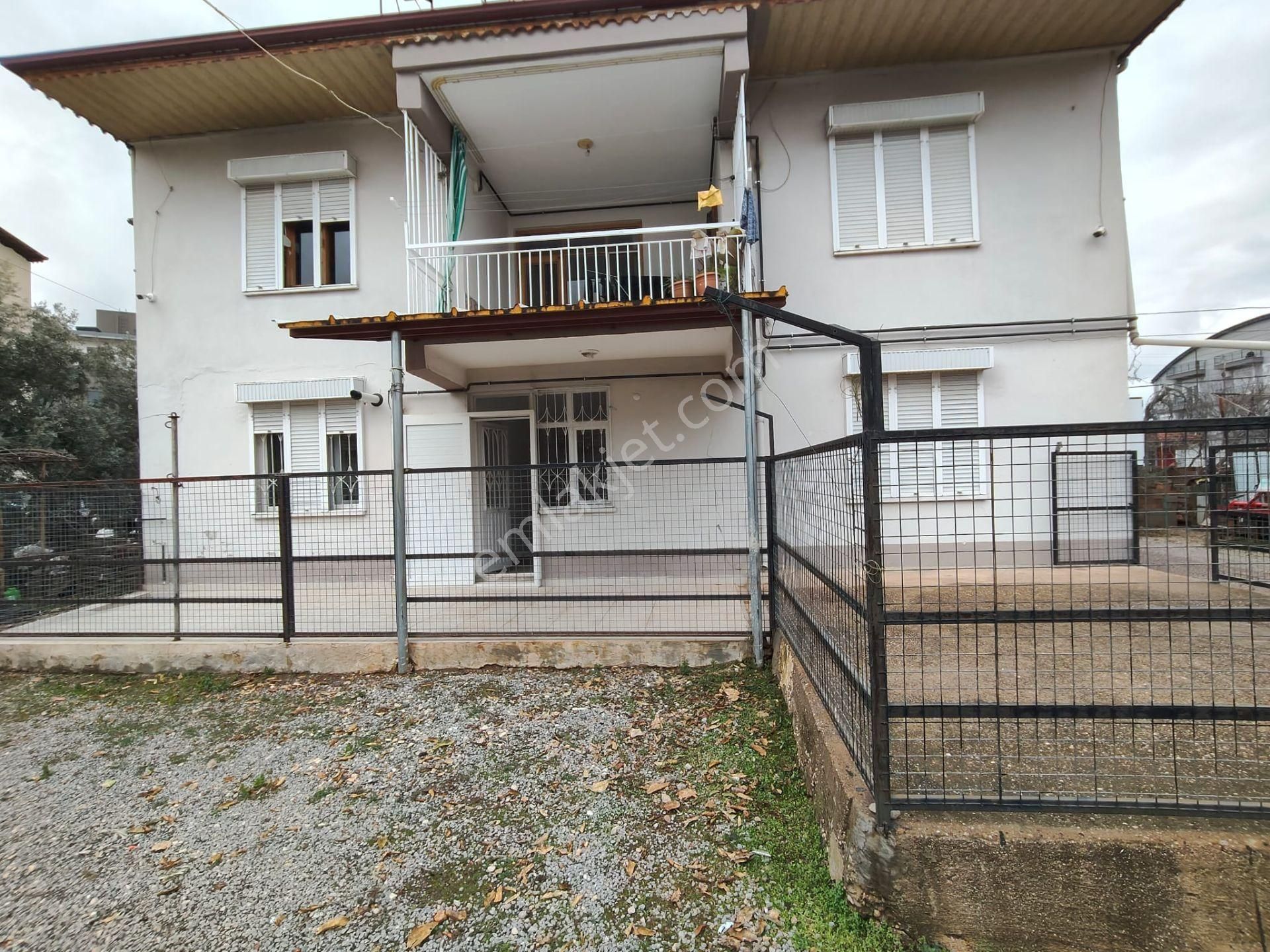 Döşemealtı Çıplaklı Mahallesinde Kiralık 2+1 Doğalgazlı Daire