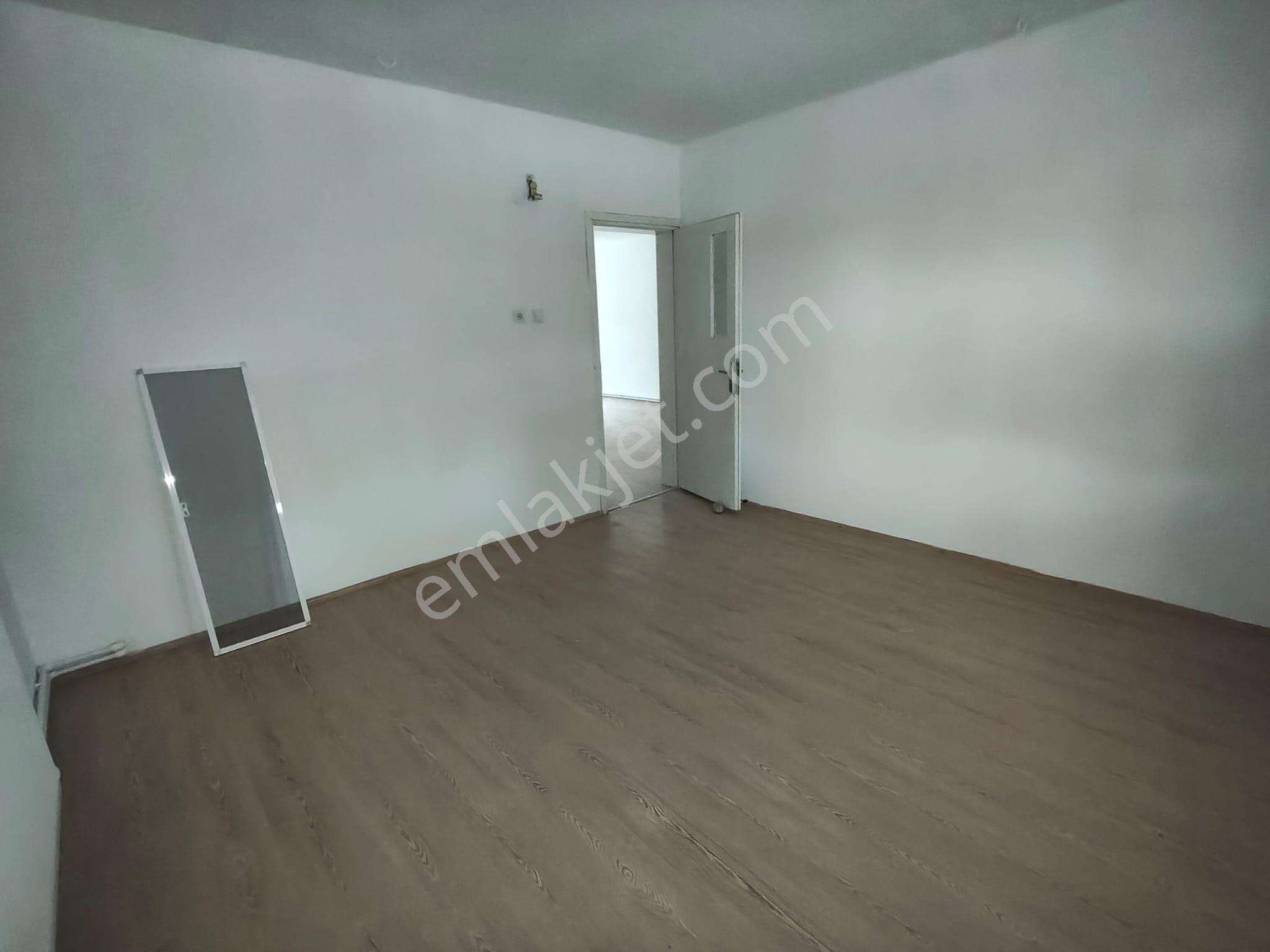 Döşemealtı Çıplaklı Mahallesinde Kiralık 2+1 Doğalgazlı Daire - Görsel 4