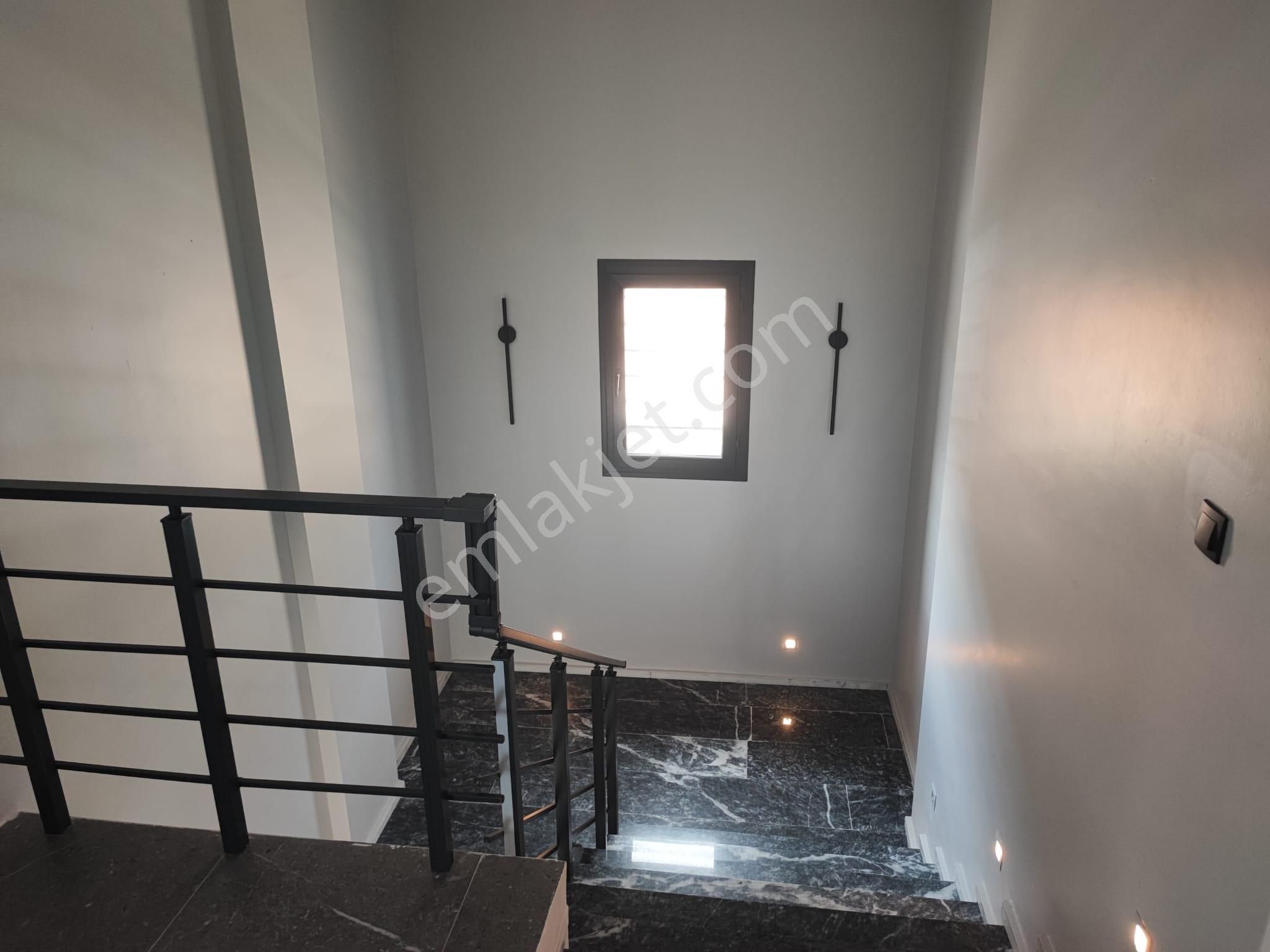 Kar Emlakan Yenikonacık Bozkırlı Mevkiinde 4+1 Ultra Lüks Satılık Villa - Görsel 17