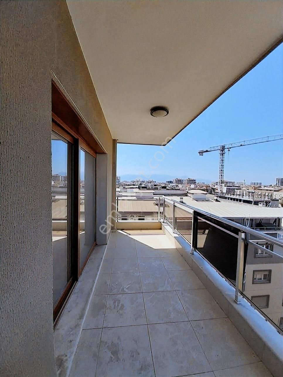 Anadolu Caddesi Alt Sokağında Harika Konumda Kiralık 3+1 - Görsel 16