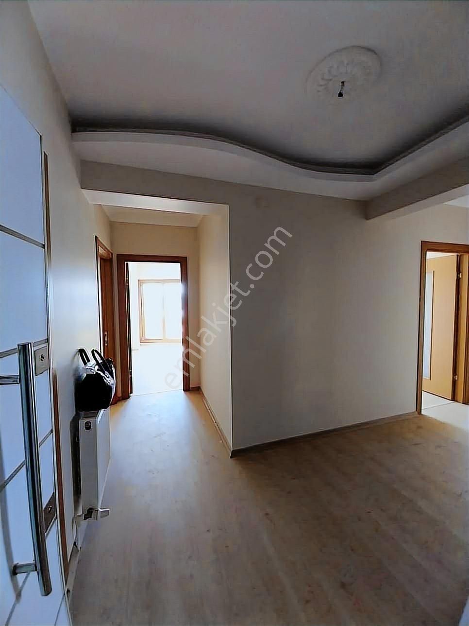 Anadolu Caddesi Alt Sokağında Harika Konumda Kiralık 3+1 - Görsel 19