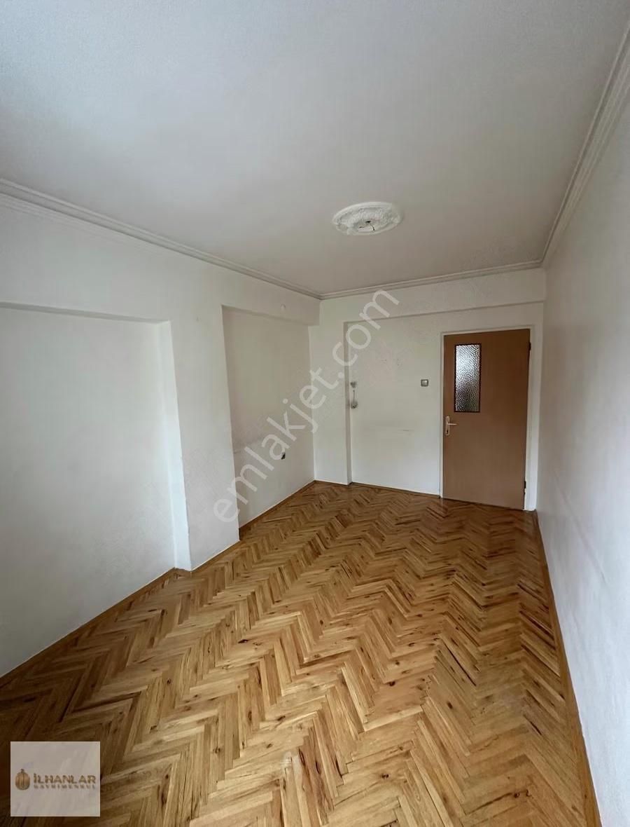 Pamuklar Mah.kızılcahamam Cad.yakın Ara Katta Kiralık 3+1 Daire - Görsel 8