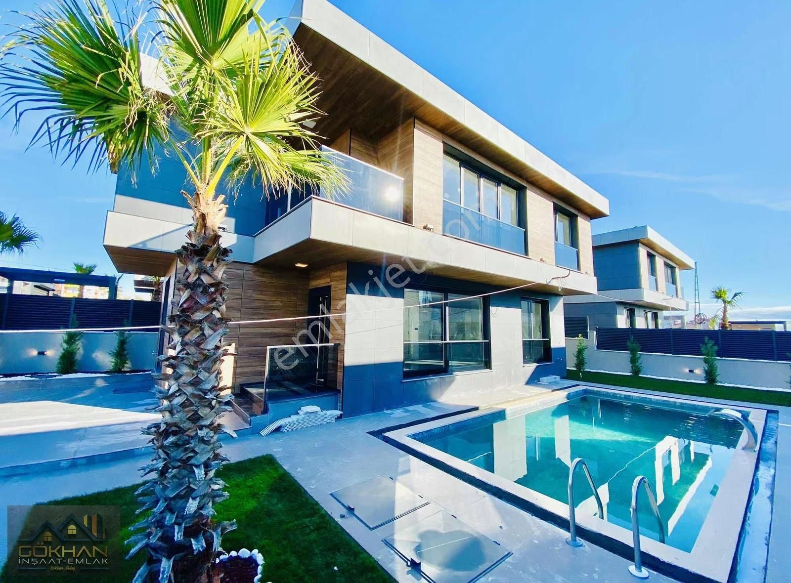 ꧂꧂deniz Tarafında 330 M2 4+1 Havuzlu Müstakil Ultra Lüks Villa