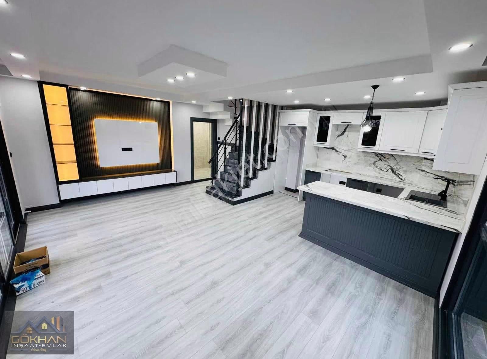 ꧂꧂4+1 Çok Şık Tasarıma Sahip Geniş Ailelere Özel Villa !! - Görsel 14