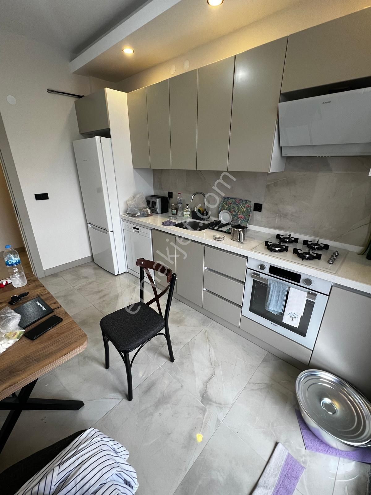 Hürriyet Mahallesinde Satılık 2+1 Daire - Görsel 12