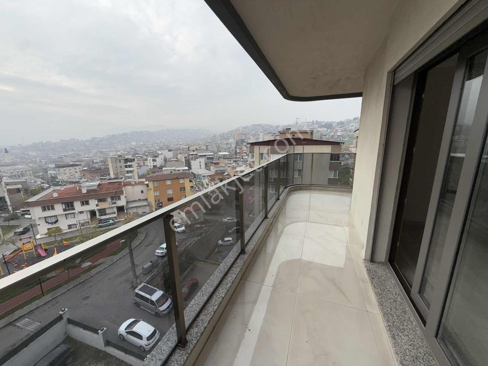 Türker Emlak 3+1 140 M2 Önü Açık Asansör Ebeveyn Otopark - Görsel 21