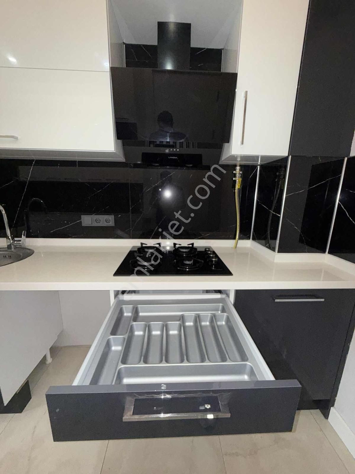 Türker Emlak 3+1 140 M2 Önü Açık Asansör Ebeveyn Otopark - Görsel 24