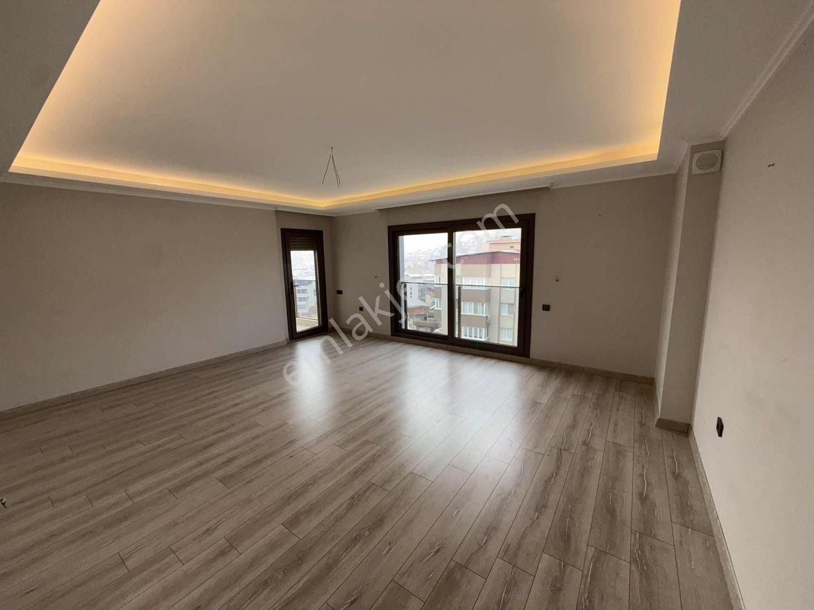 Türker Emlak 3+1 140 M2 Önü Açık Asansör Ebeveyn Otopark - Görsel 26
