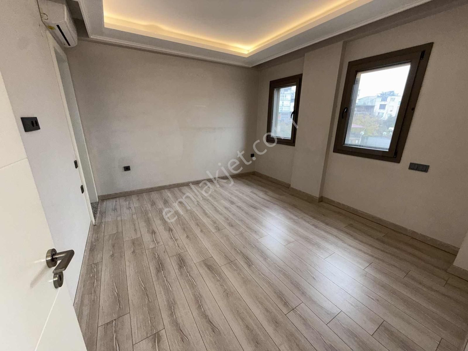 Türker Emlak 3+1 140 M2 Önü Açık Asansör Ebeveyn Otopark - Görsel 9