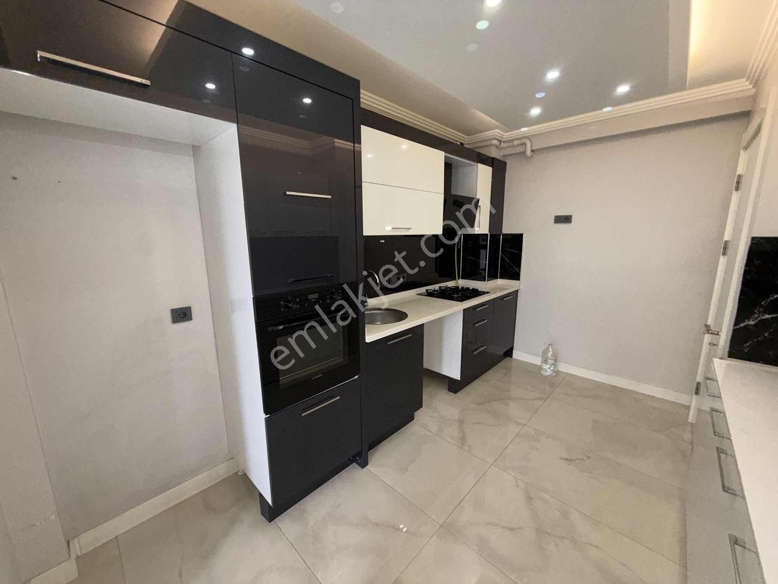 Türker Emlak 3+1 140 M2 Önü Açık Asansör Ebeveyn Otopark - Görsel 22