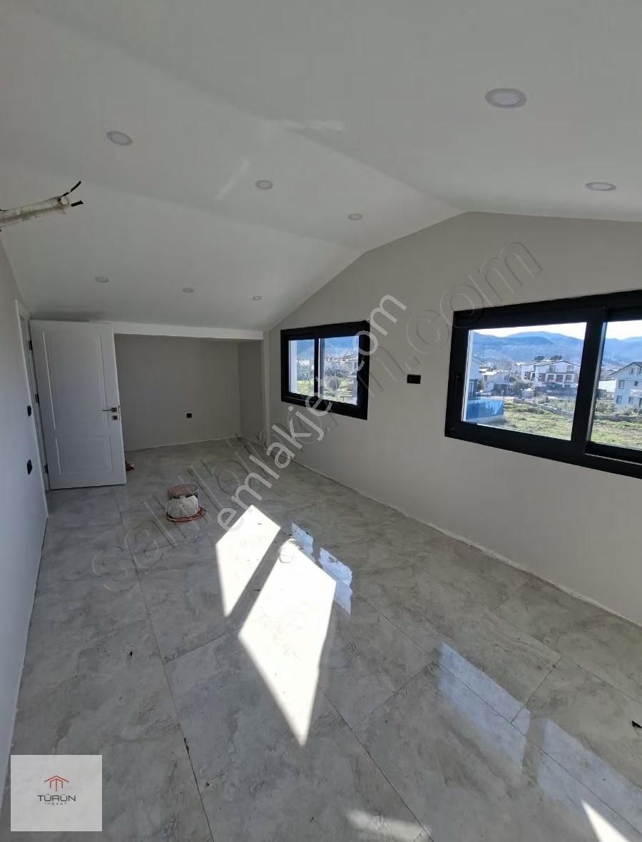 Karaçulha Çalıca Pazarı Arkası 3+1 Tripleks Villa - Görsel 20