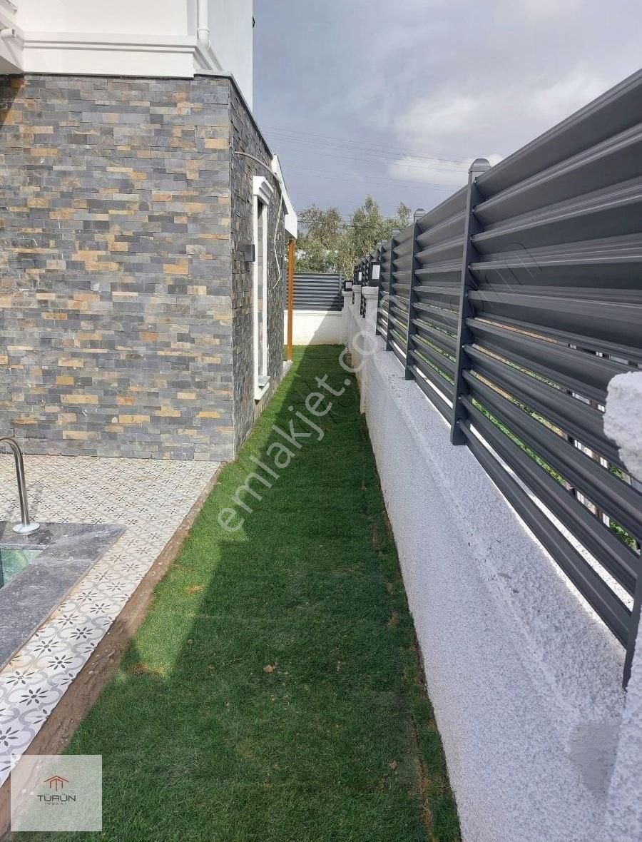 Karaçulha Çalıca Pazarı Arkası 3+1 Tripleks Villa - Görsel 17