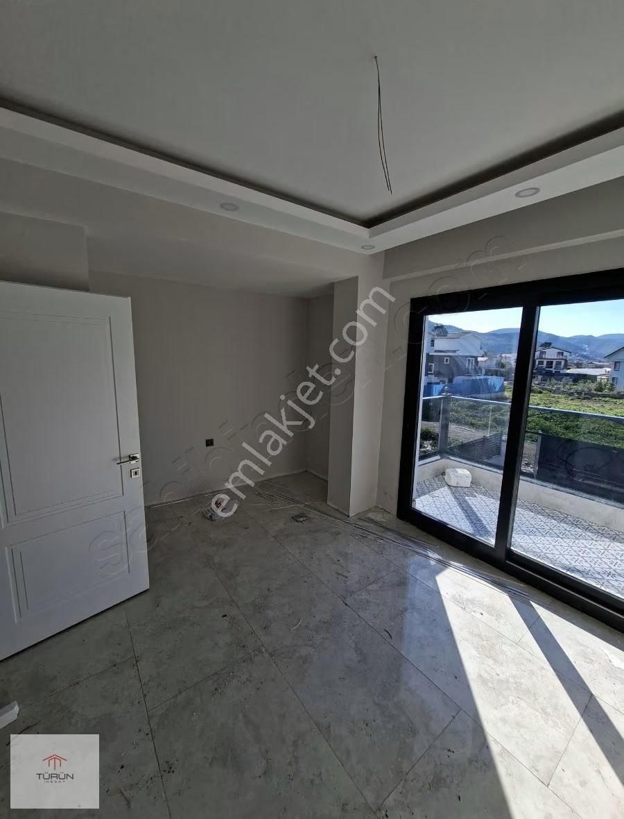 Karaçulha Çalıca Pazarı Arkası 3+1 Tripleks Villa - Görsel 4