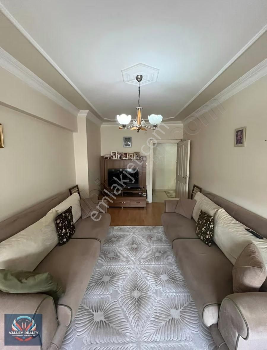 Valleyden Çobançeşmede 5+1 Dubleks Masrafsız Daire - Görsel 4