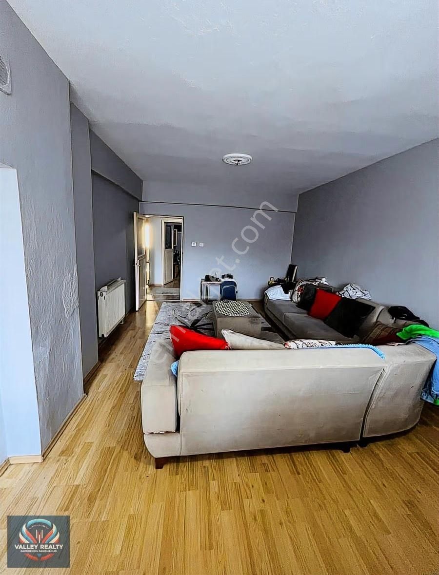 Valleyden Şeyhsinan Mah. Geniş Metrekareli 3+1 Satılık Daire! - Görsel 10