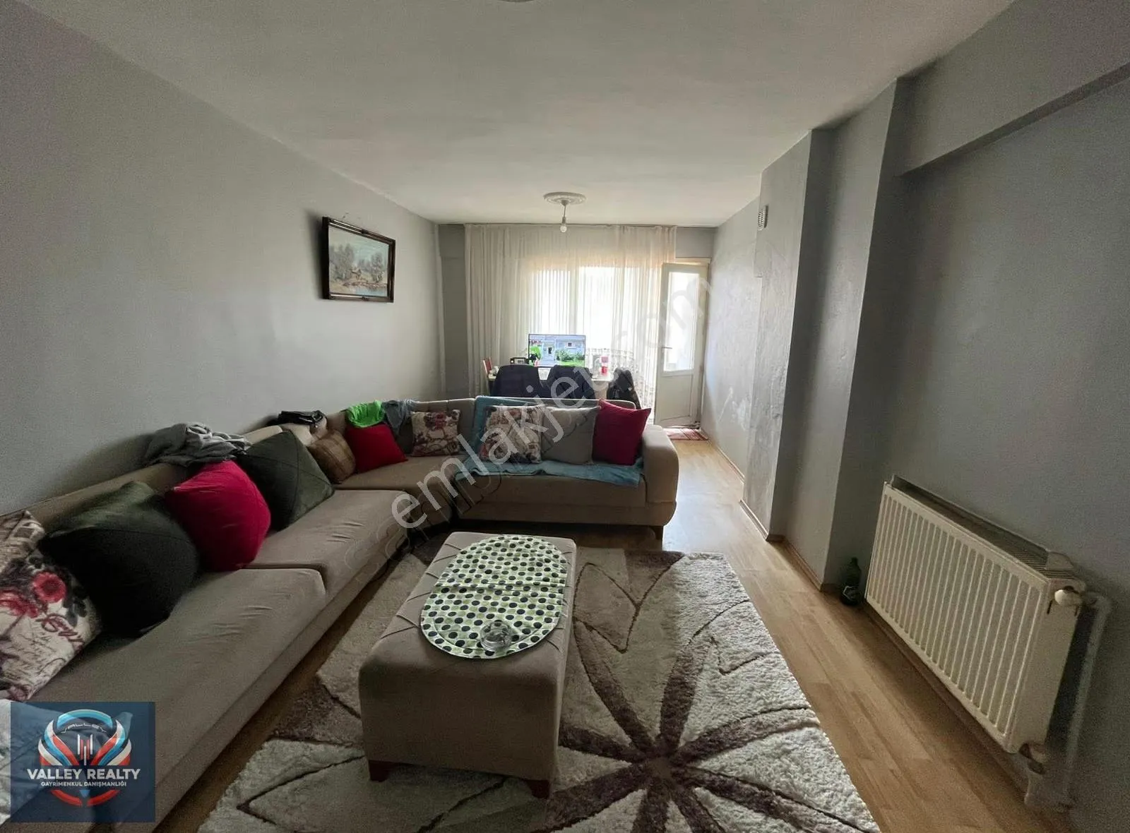 Valleyden Şeyhsinan Mah. Geniş Metrekareli 3+1 Satılık Daire!