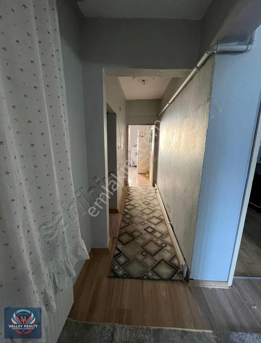 Valleyden Şeyhsinan Mah. Geniş Metrekareli 3+1 Satılık Daire! - Görsel 13