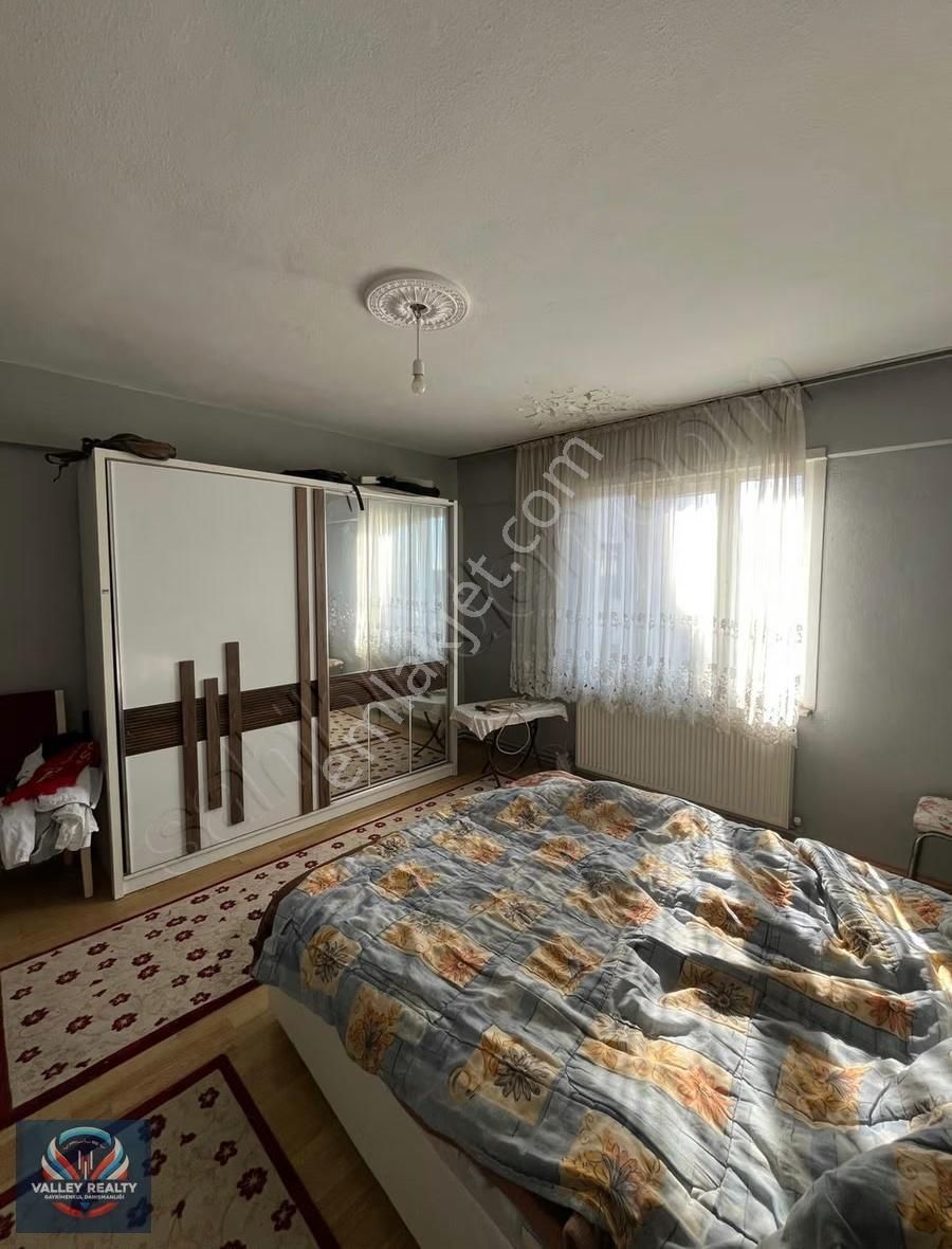 Valleyden Şeyhsinan Mah. Geniş Metrekareli 3+1 Satılık Daire! - Görsel 12