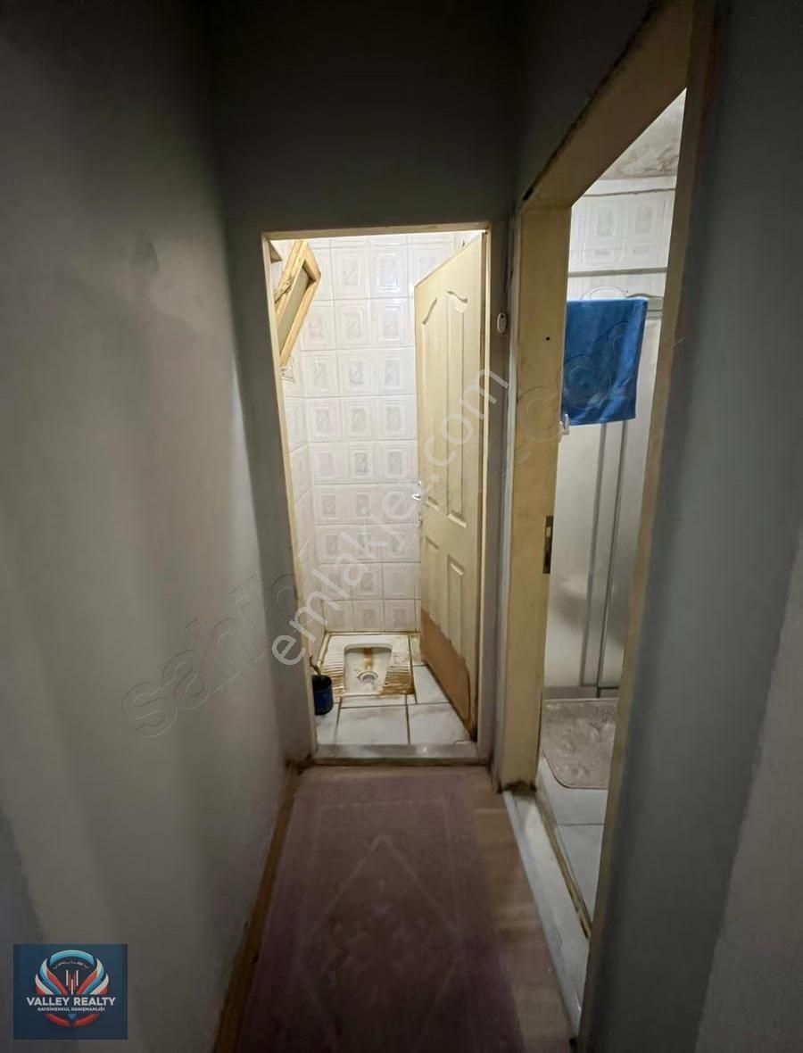 Valleyden Şeyhsinan Mah. Geniş Metrekareli 3+1 Satılık Daire! - Görsel 11