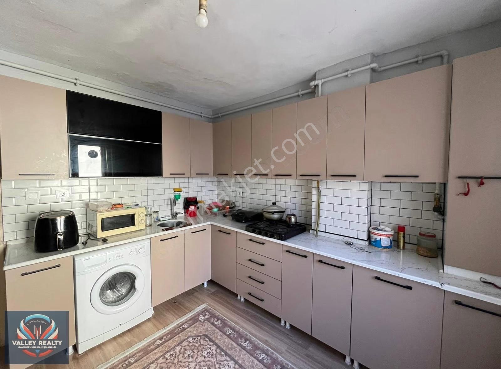 Valleyden Şeyhsinan Mah. Geniş Metrekareli 3+1 Satılık Daire! - Görsel 22