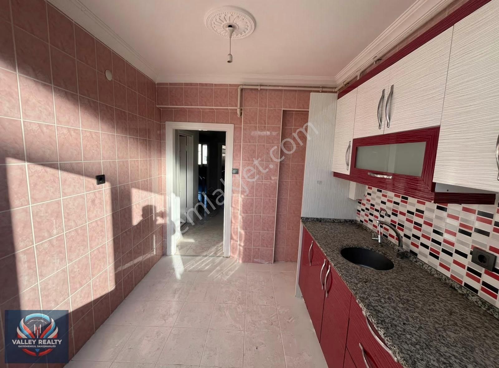 Valleyden Reşadiye Mah. Geniş Metrekareli Dubleks Satılık Daire - Görsel 7