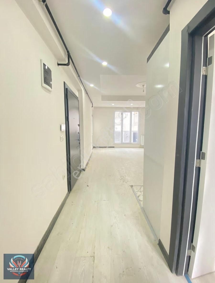 Kemalettin Mah. Kocatepe Camii Civarı,sıfır,1+1,iskanlı - Görsel 11