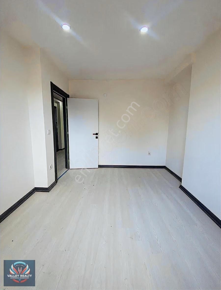 Kemalettin Mah. Kocatepe Camii Civarı,sıfır,1+1,iskanlı - Görsel 7