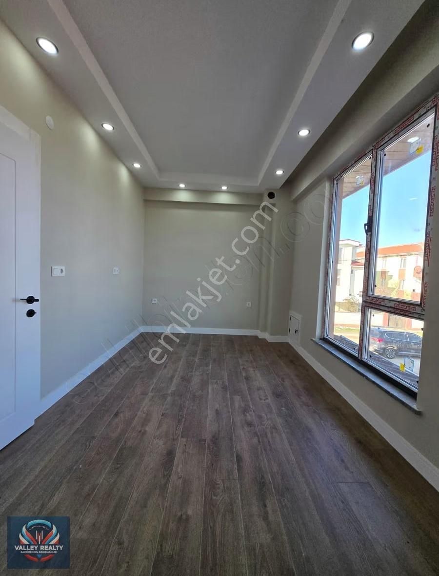 Valleyden Önerler Mahallesinde Köşe Konumlu 2+1 Satılık Villa! - Görsel 17