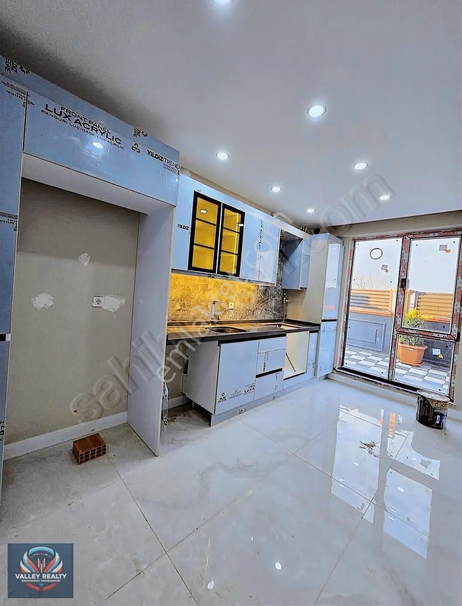 Valleyden Önerler Mahallesinde Köşe Konumlu 2+1 Satılık Villa! - Görsel 14